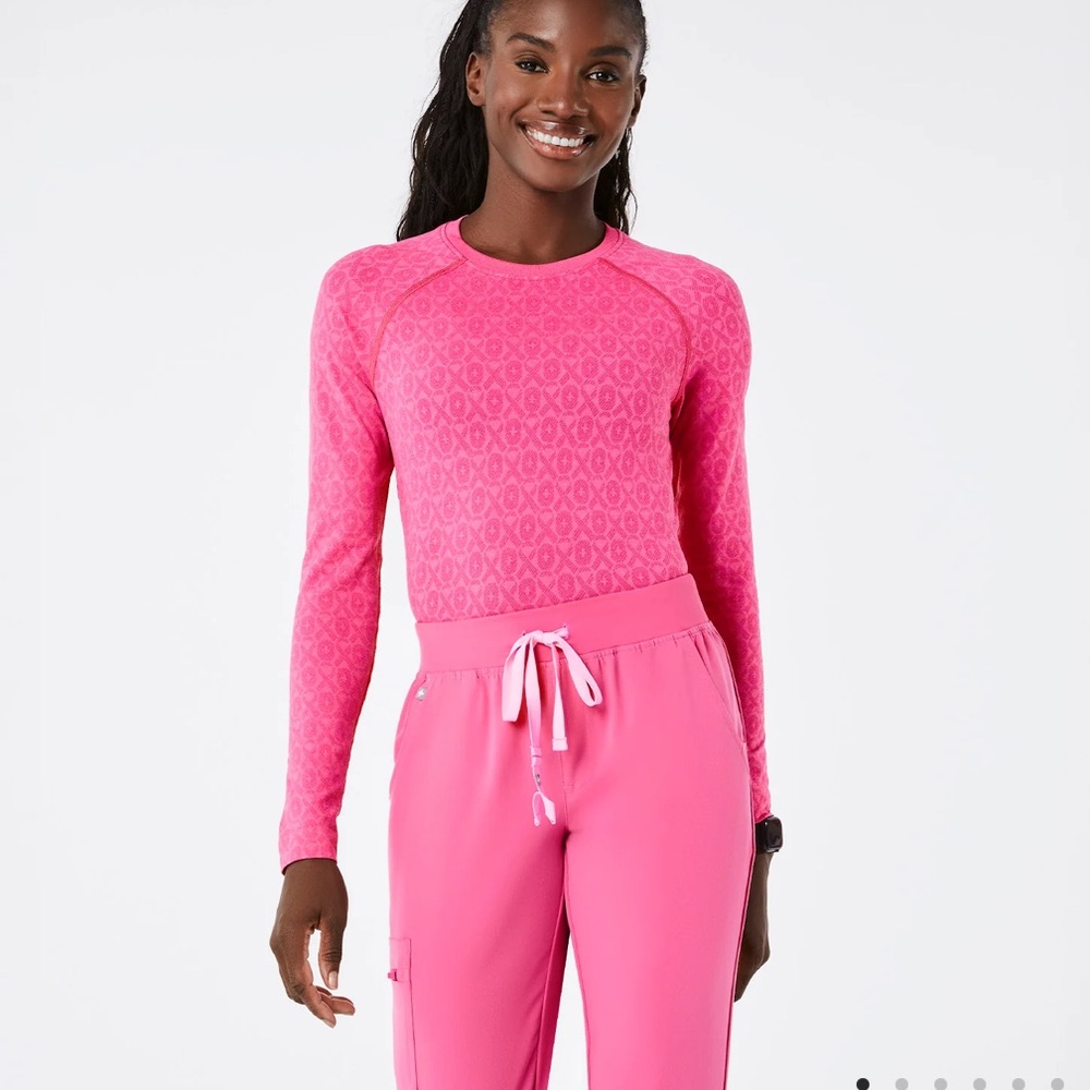 Figs salta seamless long sleeve under scrub size xs